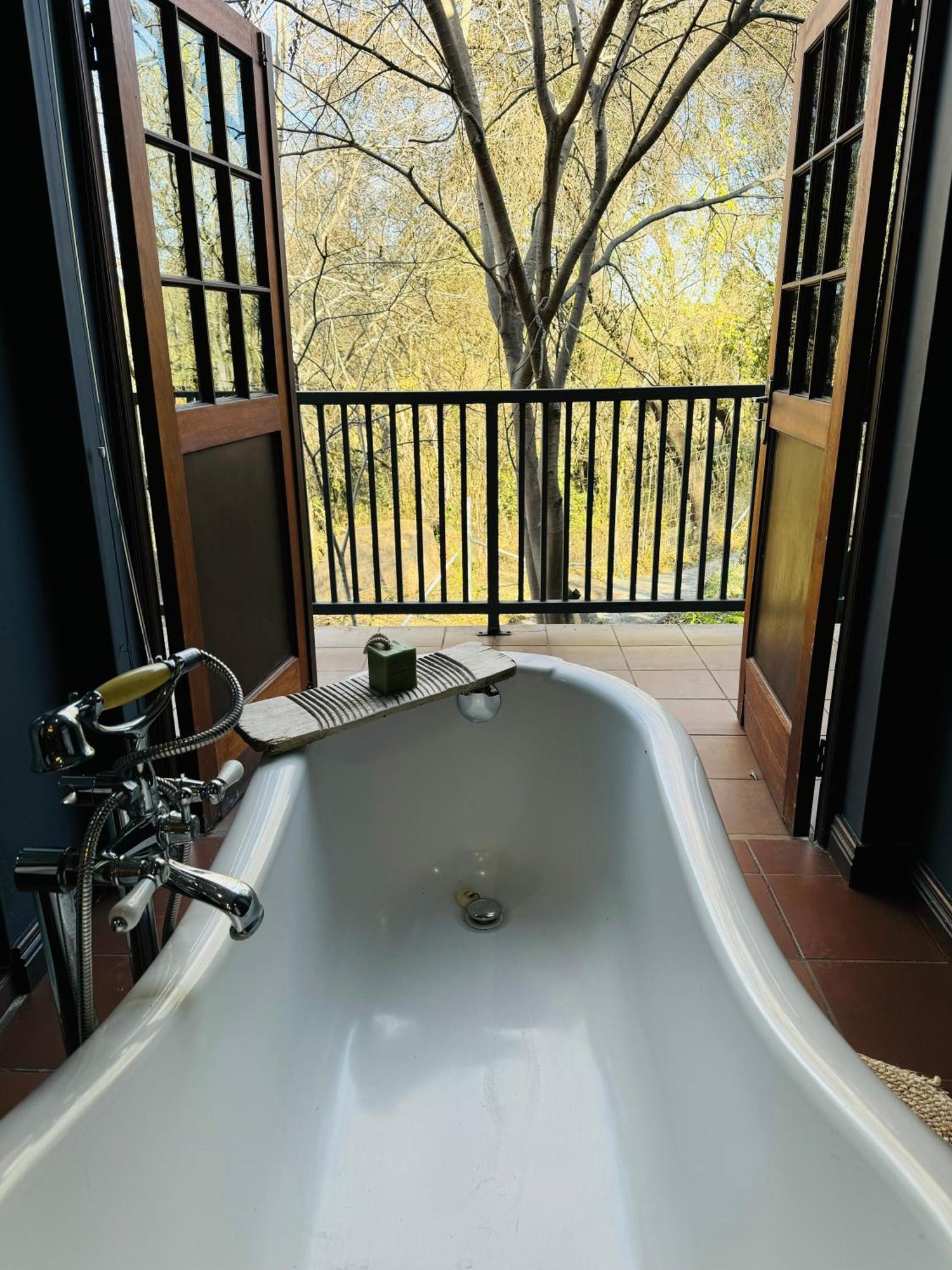 Megumi - Vaal Riverside Retreat - Loadshedding Friendly Parys Bagian luar foto