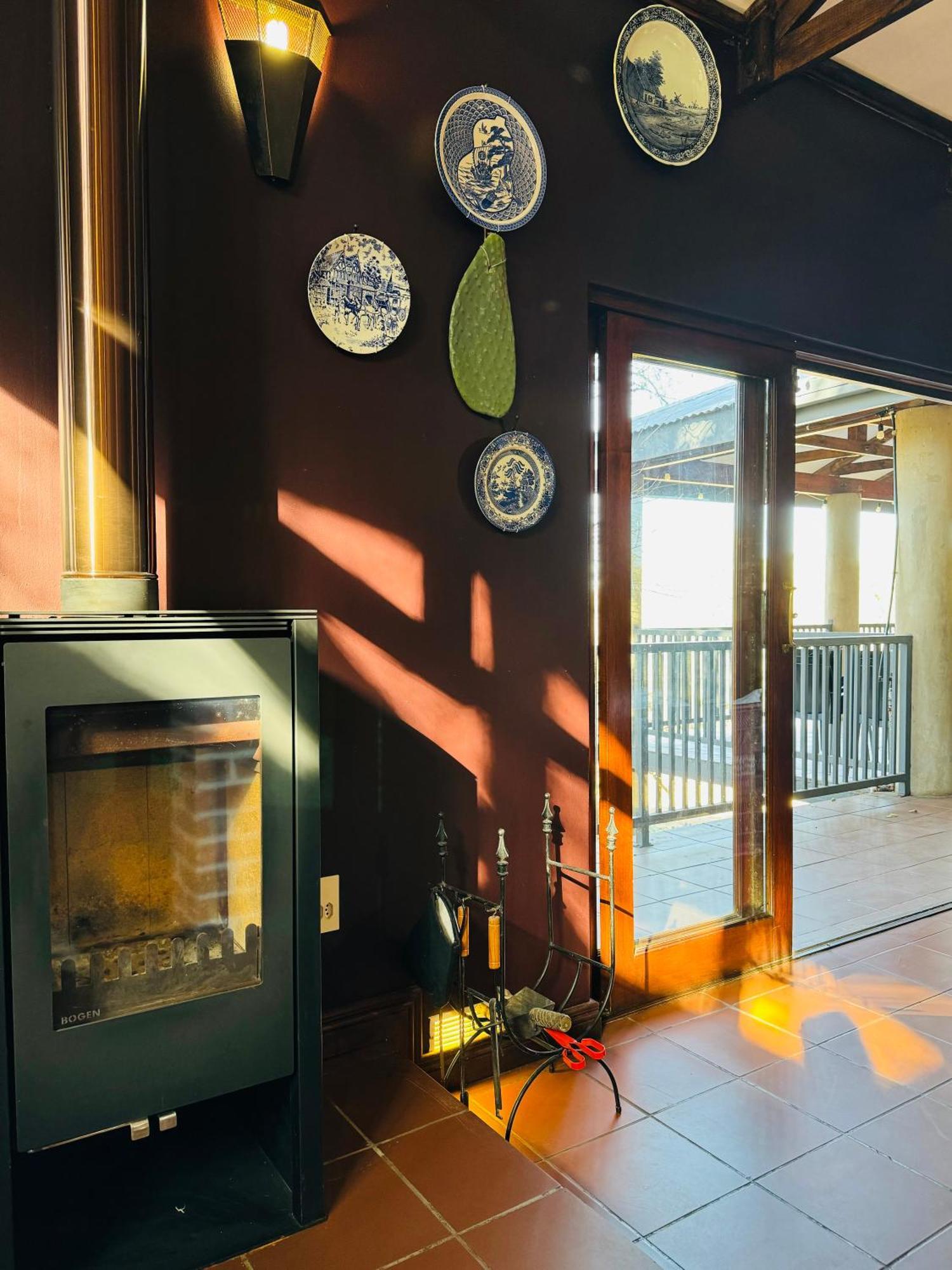 Megumi - Vaal Riverside Retreat - Loadshedding Friendly Parys Bagian luar foto